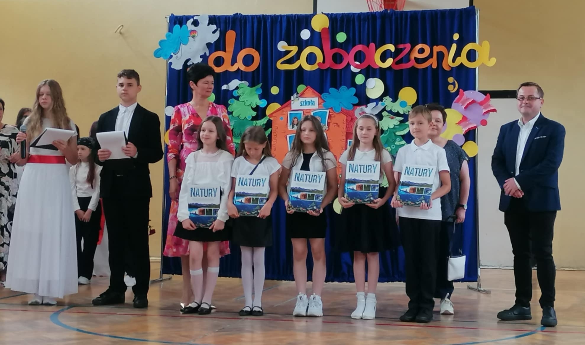 Klasa 3c z panią Martą Żak
Zuzanna Chronowska
Aleksandra Jasińska
Szymon Krawczyk
Oliwia Radomska
Emma Szarota