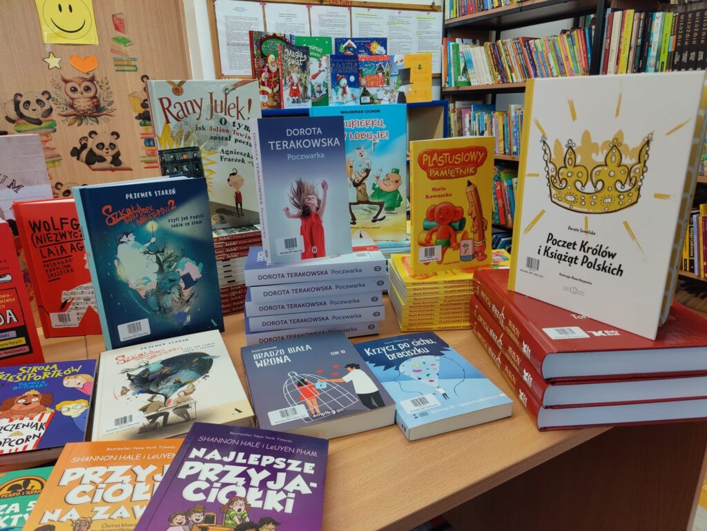 Więcej i więcej książek w bibliotece