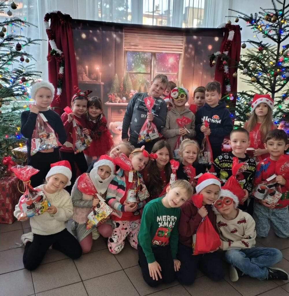 Magiczne Mikołajki w klasie 1a Magiczne Mikołajki w klasie 1a