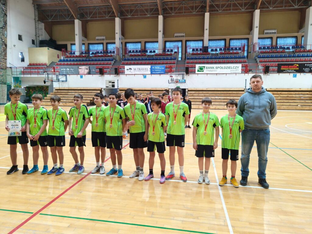 Sukcesy sportowe naszych uczniów – koszykówka